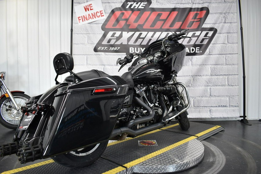 2017 Harley-Davidson® FLTRX - Road Glide®