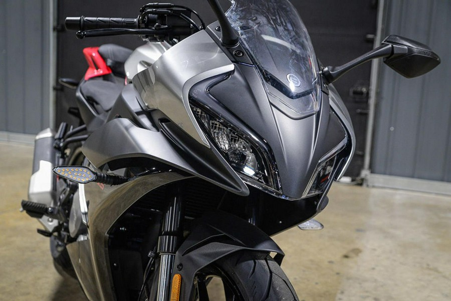 2025 CFMOTO 300SS