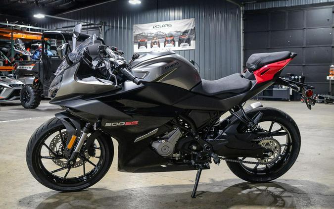 2025 CFMOTO 300SS