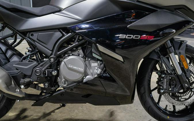 2025 CFMOTO 300SS