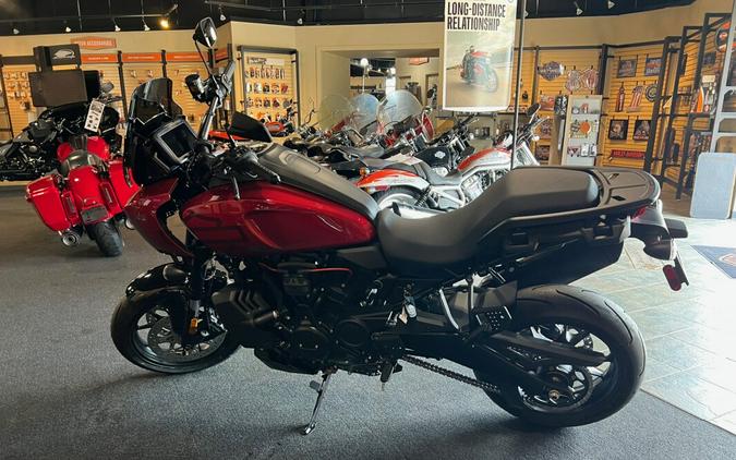 2025 Harley-Davidson Pan America 1250 ST Brilliant Red