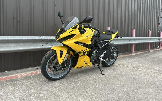 2025 Suzuki GSX-S 8R