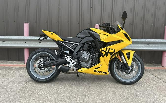 2025 Suzuki GSX-S 8R