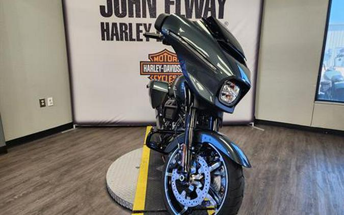 2025 Harley-Davidson Street Glide Base
