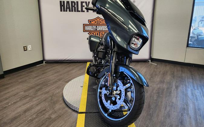 2025 Harley-Davidson Street Glide Base