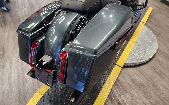 2025 Harley-Davidson Street Glide Base