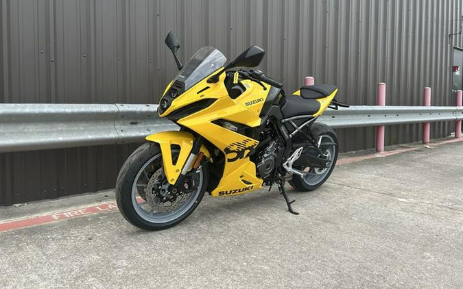2025 Suzuki GSX-8R 8R