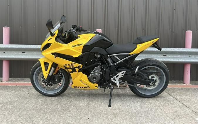 2025 Suzuki GSX-8R 8R