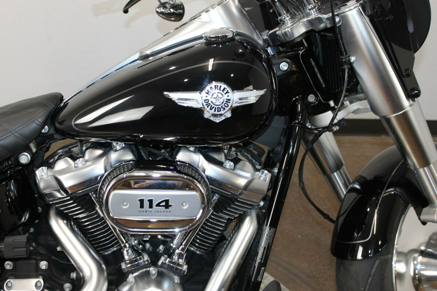 Harley-Davidson® Fat Boy® 114 2019 FLFBS 055577T BLACK W/PINSTRIPE