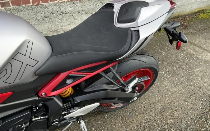 2026 Triumph STREET TRIPLE 765 RX