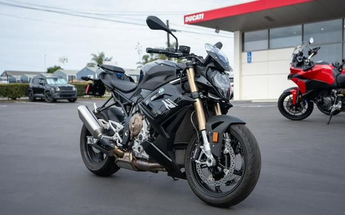 2024 BMW S 1000 R