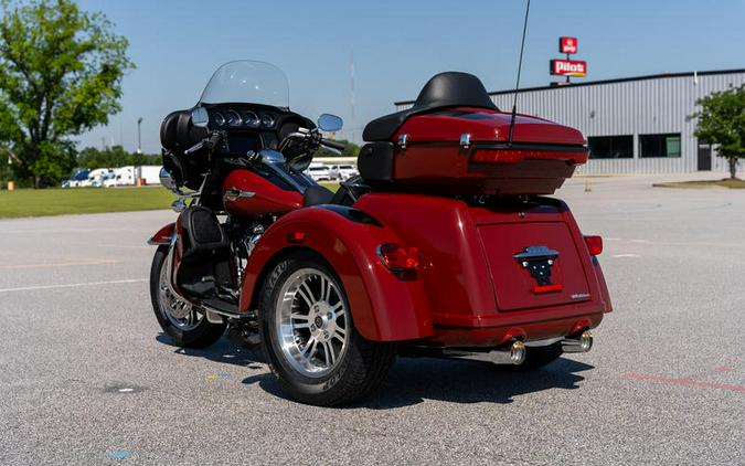 2024 Harley-Davidson® FLHTCUTG - Tri Glide® Ultra