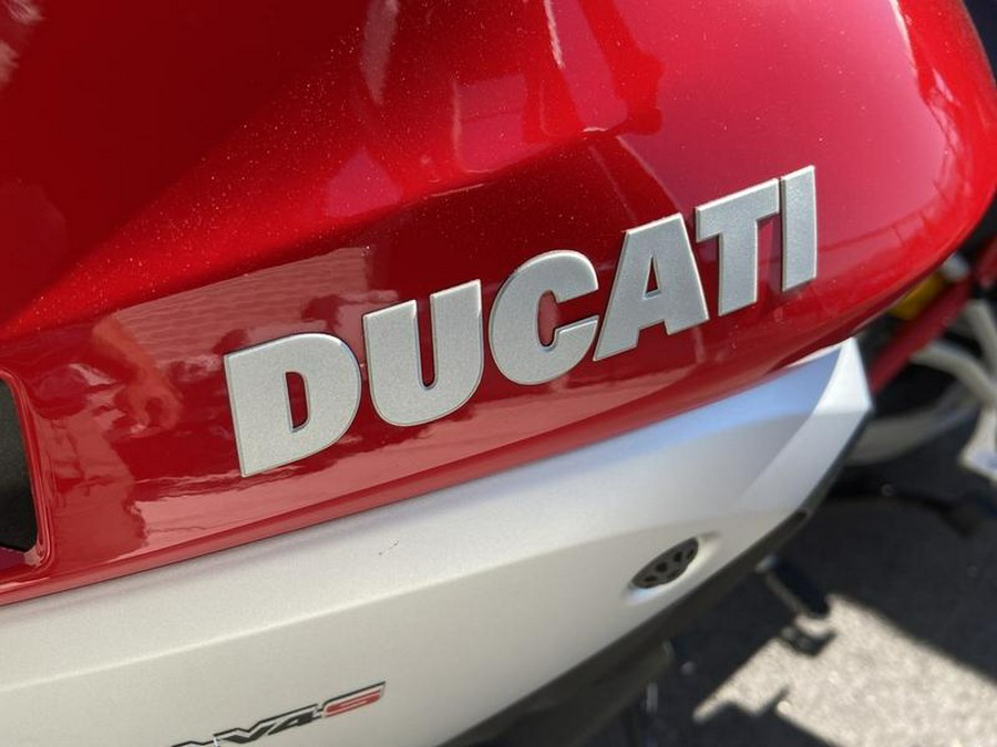 2022 Ducati Multistrada V4S Ducati Red / Alloy Wheels