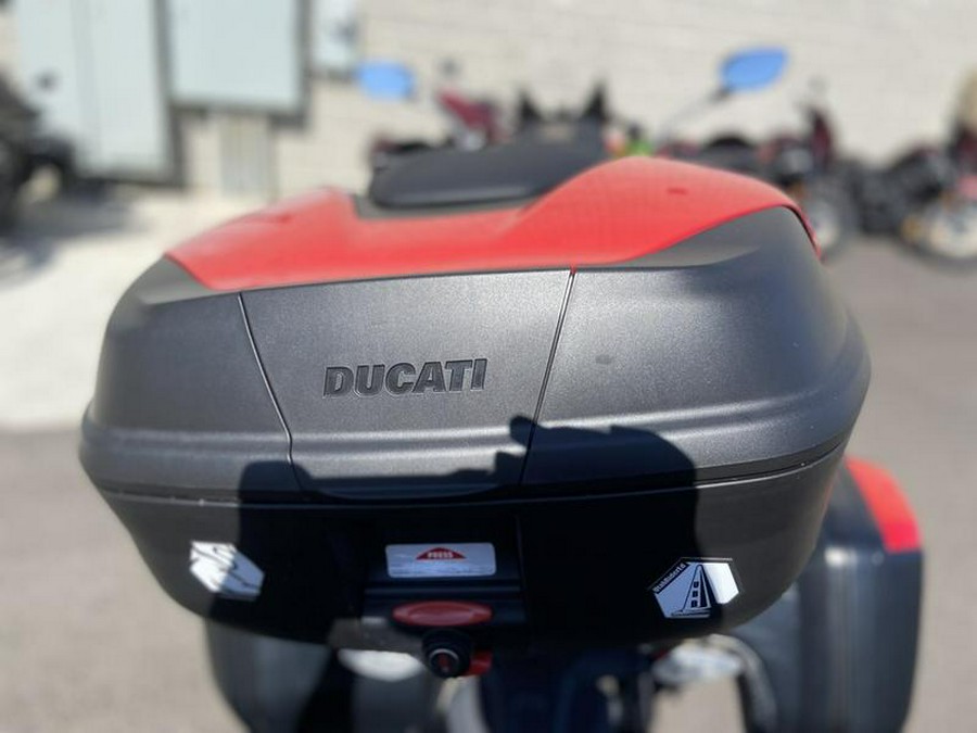 2022 Ducati Multistrada V4S Ducati Red / Alloy Wheels