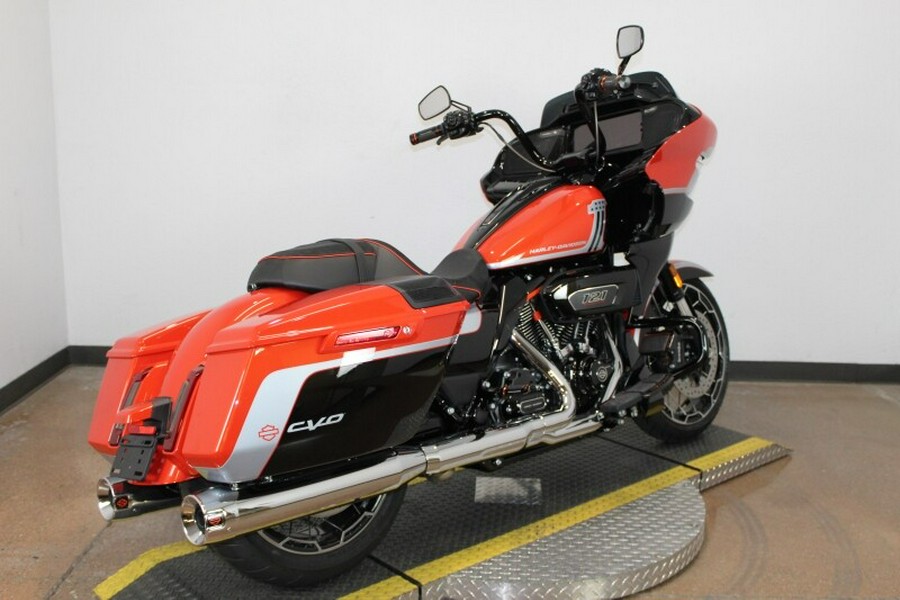 Harley-Davidson CVO™ Road Glide 2024 FLTRXSE 84516413 LEGENDARY ORNG W/ PINS