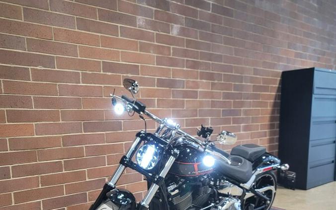 2023 Harley-Davidson® Breakout® Black Denim FXBR