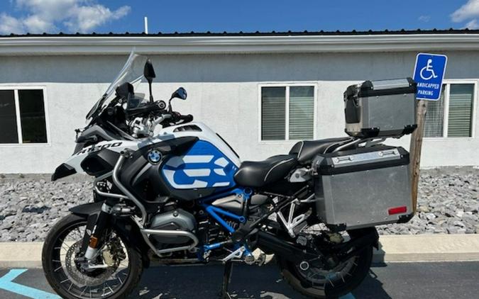 2018 BMW R 1200 GS Adventure Light White / Cordoba Blue Premium