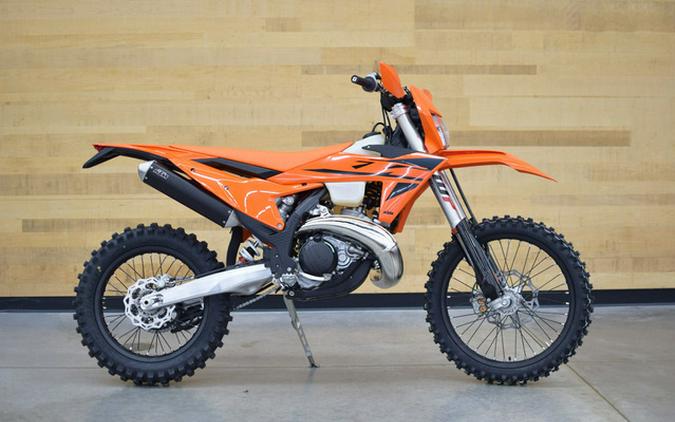 2025 KTM 300 XC-W Factory Edition First Look [11 Fast Facts]