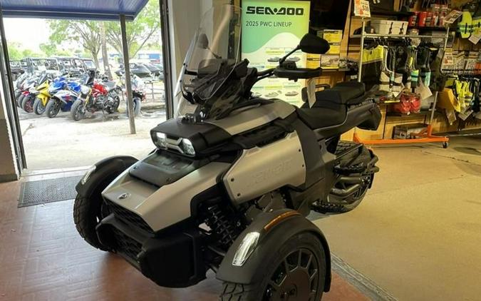 2025 Can-Am® Canyon