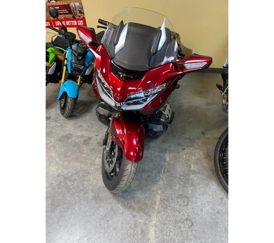 2018 Honda® Gold Wing Candy Ardent Red