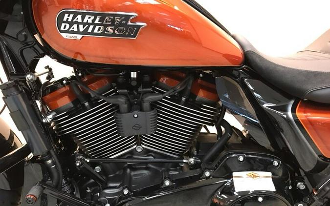 2023 Harley-Davidson CVO™ Street Glide Whiskey Neat w/Raven Metallic FLHXSE