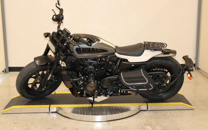 Used 2022 Harley-Davidson Sportster S RH1250S Motorcycle For Sale In Miami, Florida