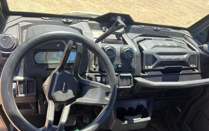 2024 Can-Am® Defender Limited HD10