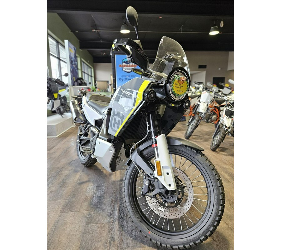 2024 Husqvarna Motorcycles NORDEN 901