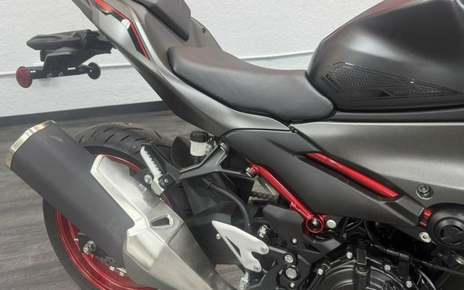 2025 Kawasaki Z500 SE ABS