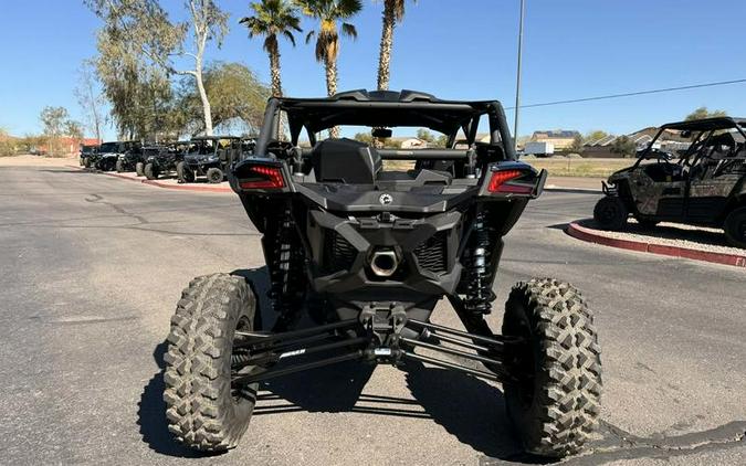2026 Can-Am® Maverick X3 Max X RS Turbo RR Triple Black_4.5 in