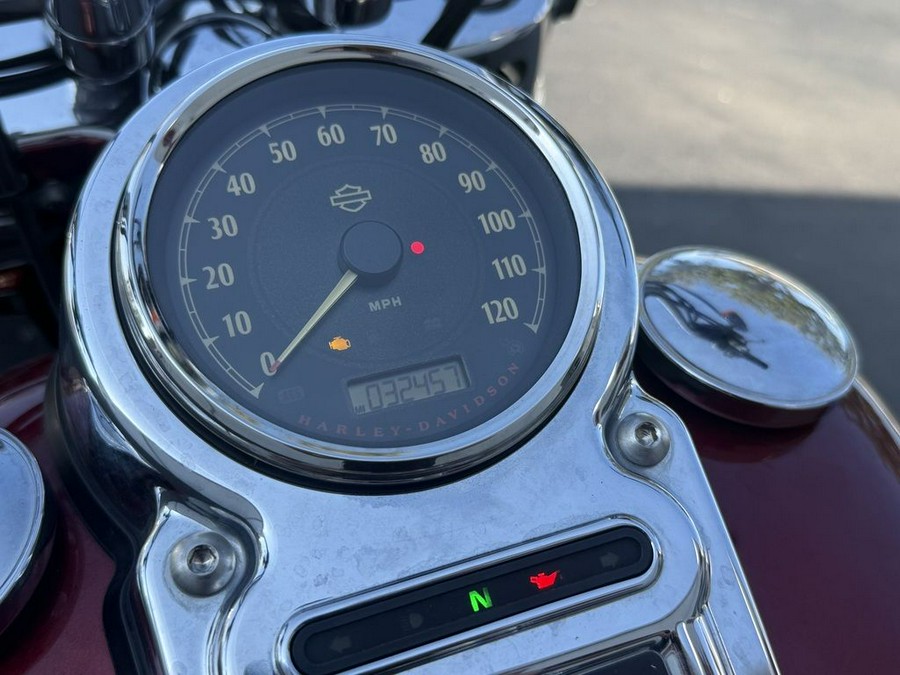 2016 Harley-Davidson® FLD - Dyna® Switchback™