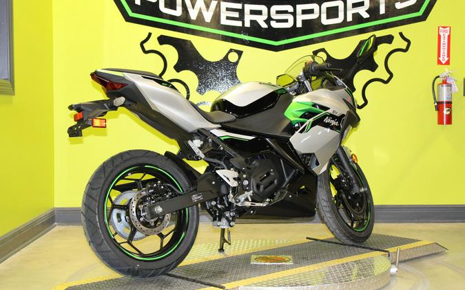 2024 Kawasaki Ninja® e-1 ABS