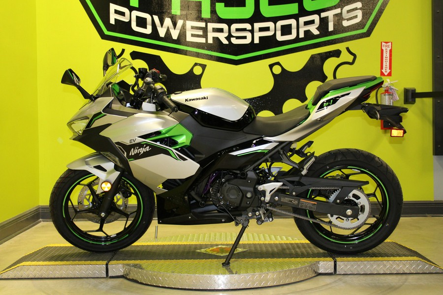 2024 Kawasaki Ninja® e-1 ABS