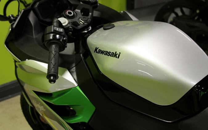 2024 Kawasaki Ninja® e-1 ABS