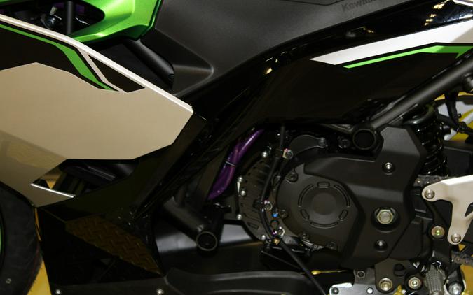 2024 Kawasaki Ninja® e-1 ABS