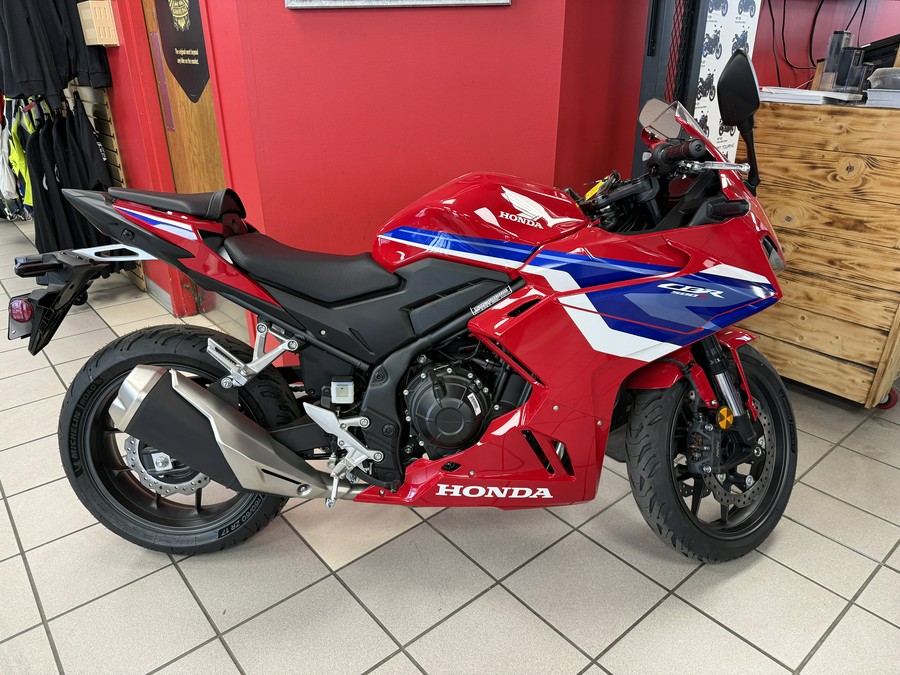 2025 CBR500R ABS - Honda