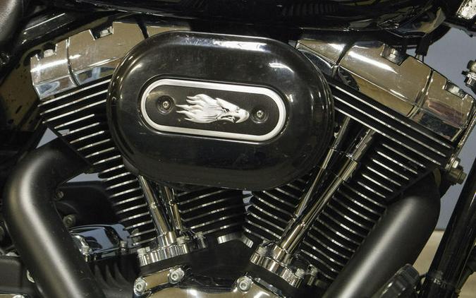 2014 Harley-Davidson® FLHR - Road King®