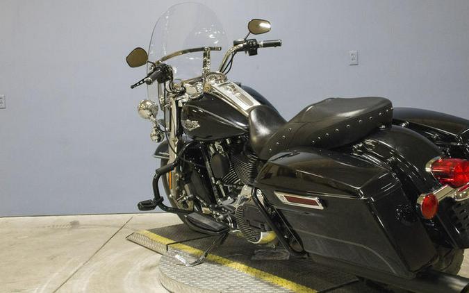 2014 Harley-Davidson® FLHR - Road King®
