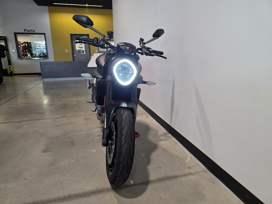 2025 Ducati Monster