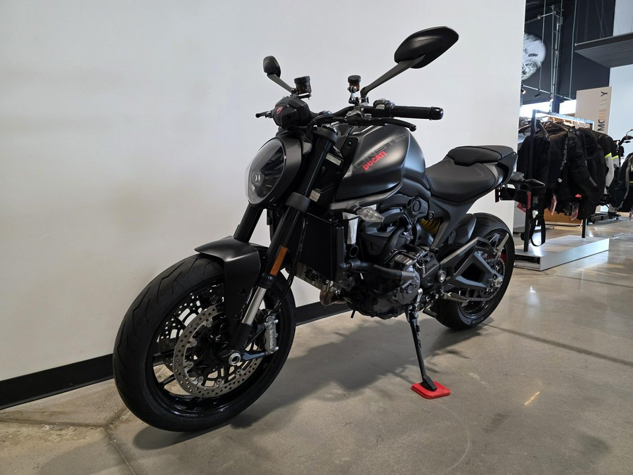 2025 Ducati Monster