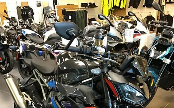 2026 BMW M 1000 R