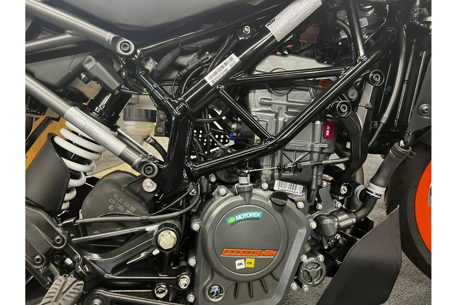 2023 KTM 200 DUKE