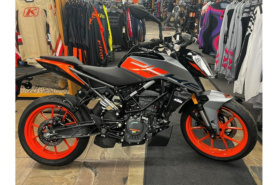 2023 KTM 200 DUKE