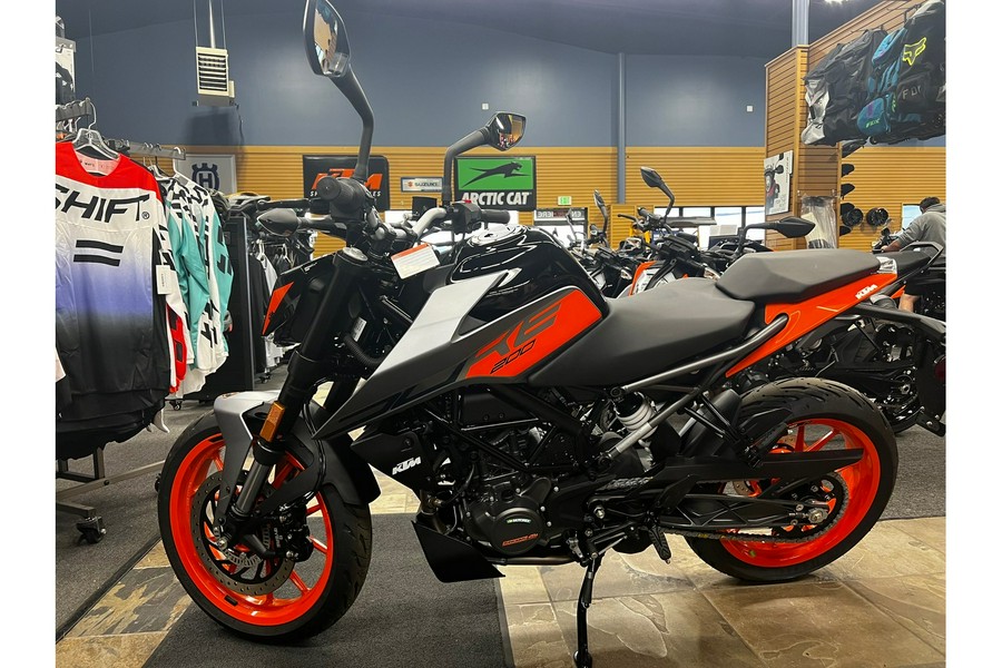 2023 KTM 200 DUKE