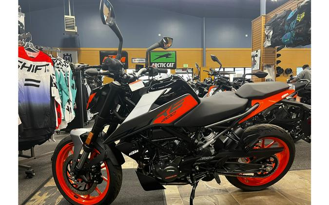 2023 KTM 200 DUKE