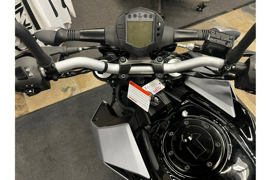 2023 KTM 200 DUKE