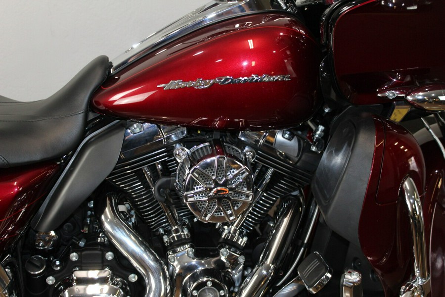 Harley-Davidson® Road Glide® Special 2016 FLTRXS 689918A VELOCITY RED W/PINSTRIPE