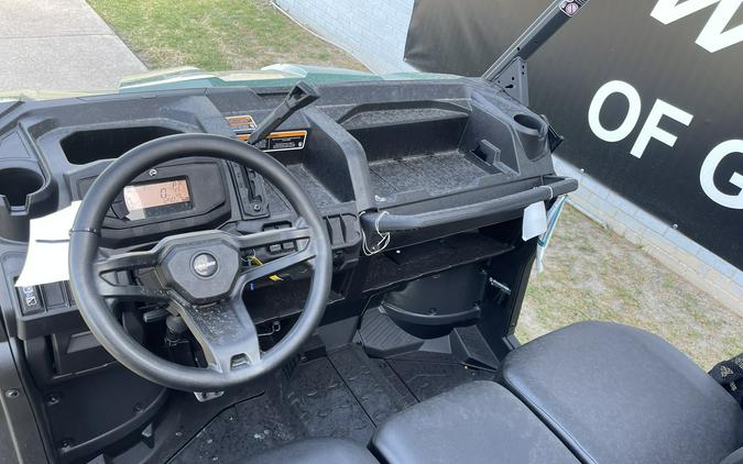 2026 Can-Am Defender DPS HD7