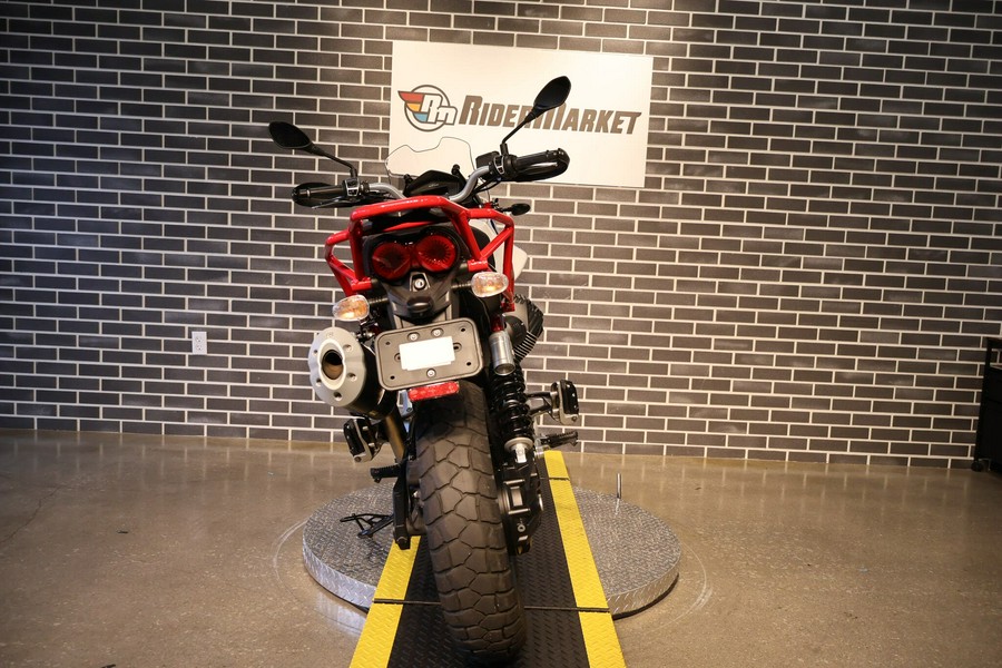 2023 Moto Guzzi V85 TT