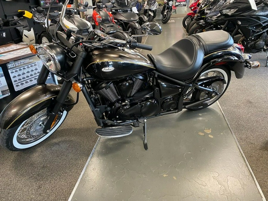 2023 Kawasaki Vulcan 900 Classic